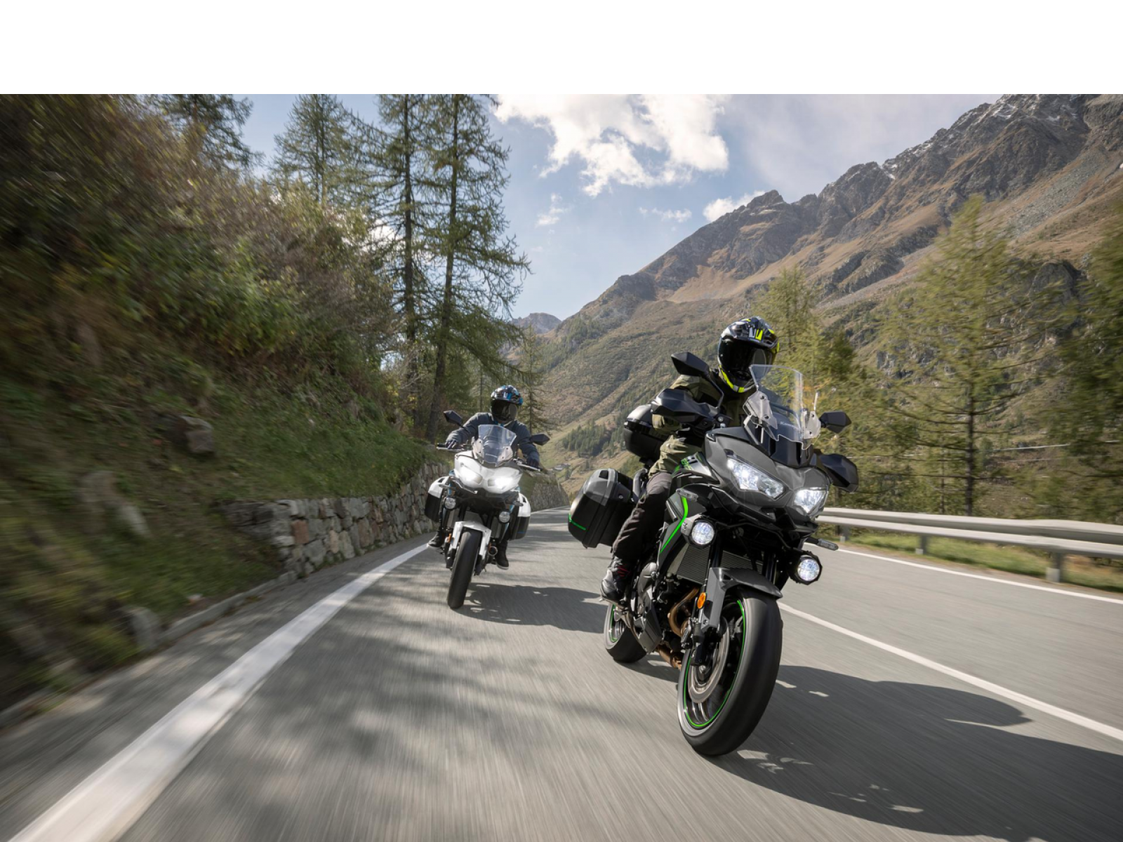 Мотоцикл KAWASAKI Versys 650 BK1 (Metallic Spark Black / Metallic Flat Spark Black (BK1)) 2023